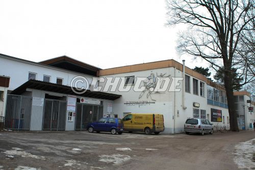 Bauma&szlig;nahmen am Colonel-Knight-Stadion Bad Nauheim
