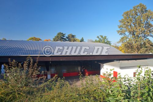 Fotos vom Eisstadion Bad Nauheim nach der Dachsanierung