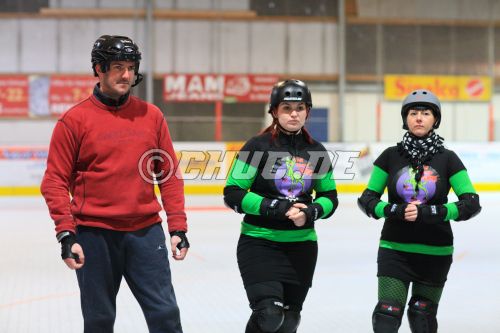 Besuch bei den "Back Breaking Bambies" im Rollerderby