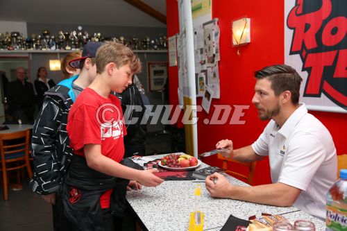 Preisverleihung Rote Teufel EC Bad Nauheim f&uuml;r vorbildliche Tal