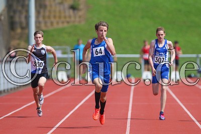 -350- Jan Seelmann (TV 1886 Okriftel), -64- Vincent Pur (LG Bad Soden/Salm&uuml;nster) und -307- Tim Dillemuth (TSV Friedberg-Fauerbach), in der Leichtathletik Regional-Einzelmeisterschaft - Foto A. Chuc