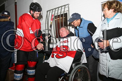J&uuml;rgen P&ouml;pel (Legendenspieler Bad Nauheim) zusammen mit -4- Alexander Baum (Team Baum), im Abschiedsspiel f&uuml;r Alex Baum und Patrick Strauch