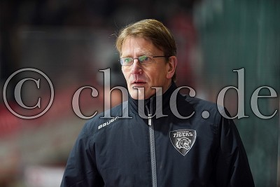 Petri Kujala (Trainer EHC Bayreuth Tigers), in der DEL 2 - EC Bad Nauheim gegen Bayreuth Tigers, Bad Nauheim, Colonel-Knight-Stadion, 27.01.19-