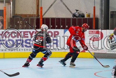 -8- Patric Pfannm&uuml;ller (IVA Rhein-Main Patriots) vor -55- Kevin Rebbig (TGW Kassel Wizards), ISHD 2. Bundesliga S&uuml;d - IVA Rhein-Main Patriots gegen TGW Kassel Wizards, Niddatal - OT Assenheim, Inlinehockeyhalle Assenheim, 11.05.19