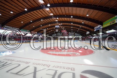 Blick auf die Eisfl&auml;che , im Stadionfest zur Saisoner&ouml;ffnung des EC Bad Nauheim, Bad Nauheim, Colonel-Knight-Stadion, 25.08.19