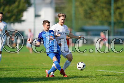 -13- Philipp LANDVOGT (SV Steinfurth) gegen -12- Nico K&Uuml;BLER (FV Stierstadt), Gruppenliga Frankfurt West - SV Steinfurth gegen FV Stierstadt, Bad Nauheim / OT Steinfurth, Sportplatz Steinfurth, 13.09.20