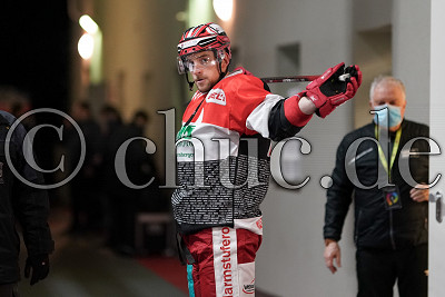 -71- James Arniel (EC Bad Nauheim), DEL 2 - EC Bad Nauheim gegen EC Kassel Huskies, Bad Nauheim, Colonel-Knight-Stadion, 28.12.20
