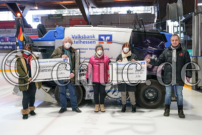 Check&uuml;bergabe B&uuml;rgerstiftung / B&uuml;rgeriniative Altenselbsthilfe, DEL 2 - EC Bad Nauheim gegen EV Landshut, Bad Nauheim, Colonel-Knight-Stadion, 14.02.21