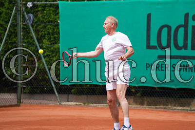 Rainer Marzenell (TC Bad Vilbel), Tennis Herren 50, Regionalliga S&uuml;dwest - TC Bad Vilbel gegen TSC Mainz, Bad Vilbel, Tennisclub Bad Vilbel, 13.06.21