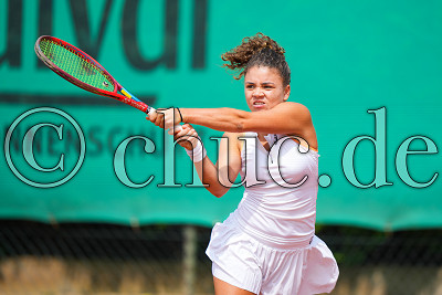 Jasmine Paolini (Team Ladival TC Bad Vilbel), Tennis Damen 1. Bundesliga - Team Ladival TC Bad Vilbel gegen TEC Waldau Stuttgart, Bad Vilbel, Tennisclub Bad Vilbel, 17.07.21