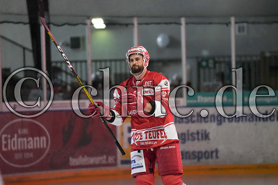 Verabschiedung -6- Daniel Ketter, Testspiel - EC Bad Nauheim gegen Eisb&auml;ren Regensburg, Bad Nauheim, Colonel-Knight-Stadion, 04.09.21
