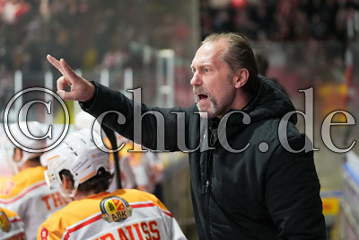 Tray Tuomie (Trainer ESV Kaufbeuren), DEL 2 - EC Bad Nauheim gegen ESV Kaufbeuren, Bad Nauheim, Colonel-Knight-Stadion, 16.11.21