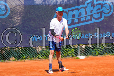 Richard Wittner (Ober-M&ouml;rler TC), Tennis Herren 55 Regionalliga S&uuml;d-West - Ober-M&ouml;rler TC gegen TC Oberursel, Ober-M&ouml;rlen, Ober-M&ouml;rler Tennisclub, 14.05.22