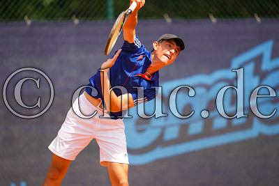 Jan Jermar (Ober-M&ouml;rler TC), Tennis Herren Verbandsliga Hessen - Ober-M&ouml;rler TC gegen Eintracht Frankfurt IV, Ober-M&ouml;rlen, Ober-M&ouml;rler Tennisclub, 29.05.22