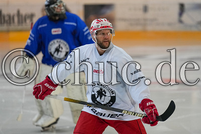 Tobias W&ouml;rle, Trainingsauftakt EC Bad Nauheim - DEL 2, Lauterbach, Eissporthalle Lauterbach, 11.08.22
