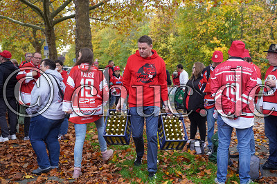 Proviant f&uuml;r die 13 Fanbusse, DEL 2 - Krefeld Pinguine gegen EC Bad Nauheim, Krefeld, Yayla-Arena, 23.10.22