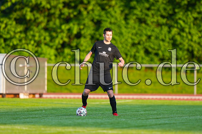 -2- Stephan WLADARZ (VfB Friedberg), Kreisoberliga Friedberg -VfB Friedberg gegen SV Nieder-W&ouml;llstadt, Friedberg, Sportplatz Burgfeld, 17.05.23