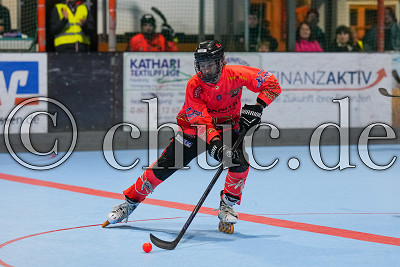 -95- Amandus R&ouml;ttcher (IVA Rhein-Main Patriots), Skaterhockey Playoffs Halbfinale - Spiel 2 - Rhein-Main Patriots gegen D&uuml;sseldorf Rams, Niddatal - OT Assenheim, Inlinehockeyhalle Assenheim, 02.11.24