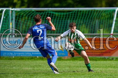 -11- Len Joel EHRT (SV Gronau) gegen -2- Erik TAITSCHINOV (SV Bruchenbr&uuml;cken), Kreisoberliga Friedberg - SV Bruchenbr&uuml;cken gegen SV Gronau, Friedberg - OT Bruchenbr&uuml;cken, Sportplatz Bruchenbr&uuml;cken, 23.05.26