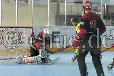 -31- Maximilian Kreutz (HC K&ouml;ln Rheinos), -8- Niklas Werheit (-C- HC K&ouml;ln Rheinos), -11- Miroslav Dobner (Rhein-Main Patriots), 1. Skaterhockey Bundesliga - Rhein-Main Patriots gegen HC K&ouml;ln Rheinos , Niddatal - OT Assenheim, Skaterhockey Assenheim, 05.09.26